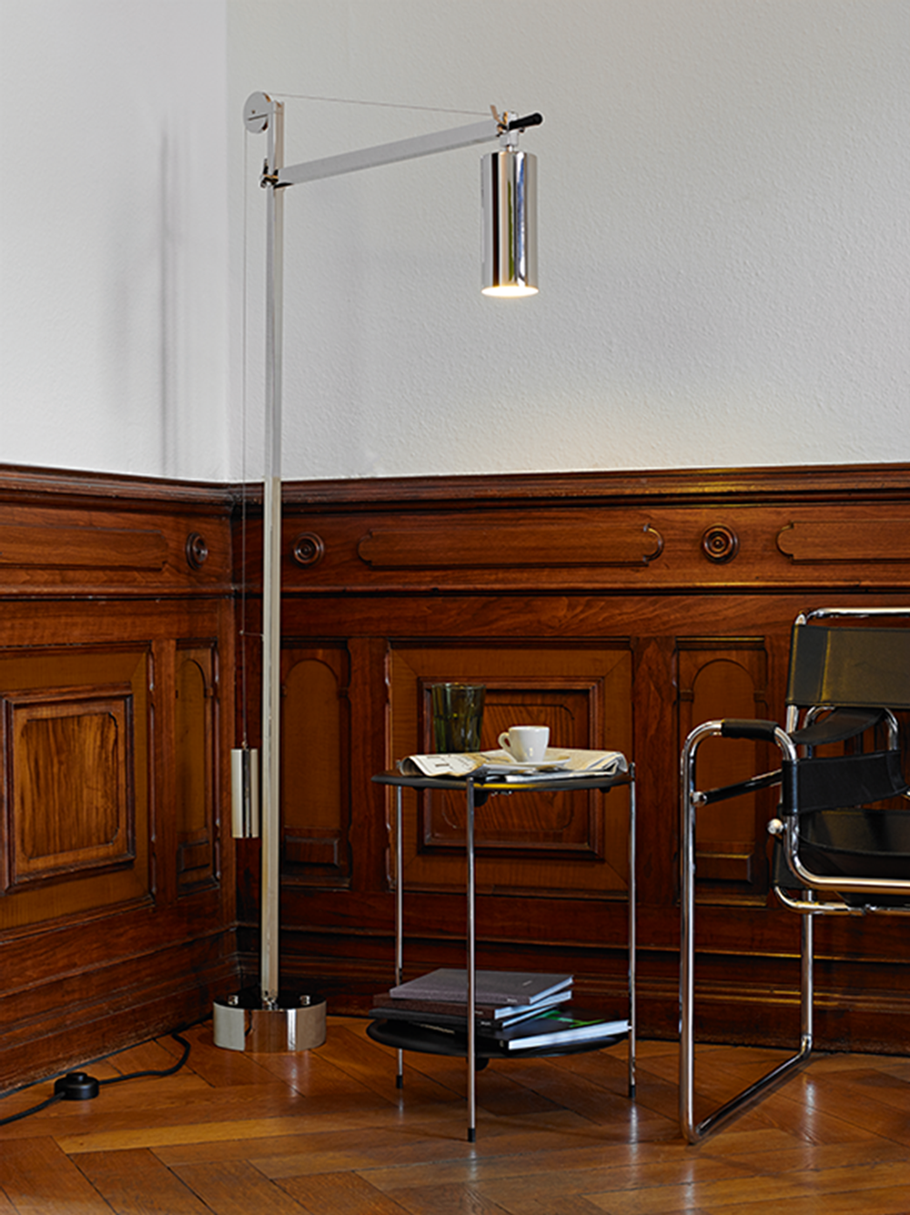 Bauhaus-Stehleuchte mit Gegengewicht – BH23