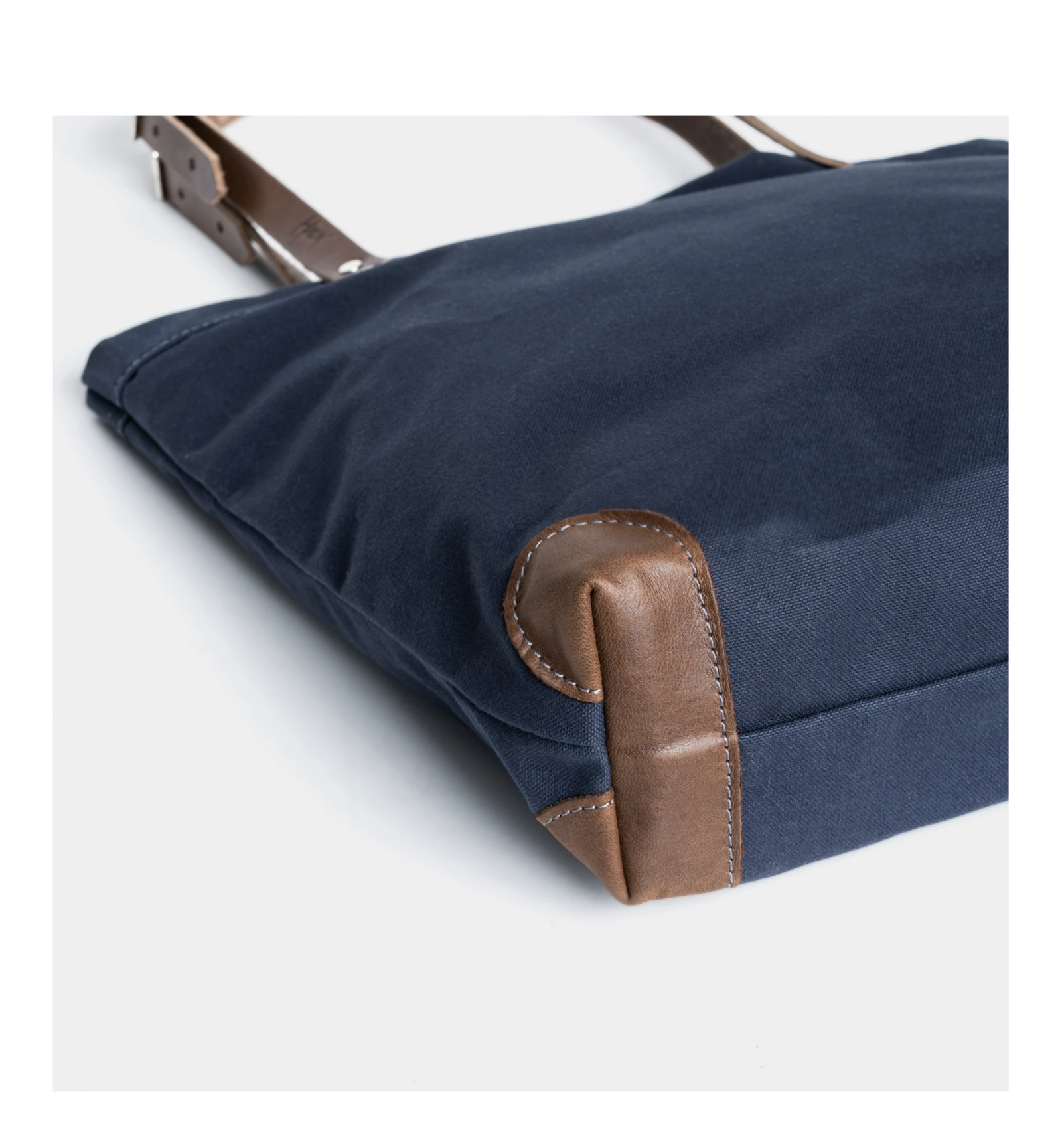 Einkaufstasche L Segeltuch in blau mit Lederriemen von Hack Lederware