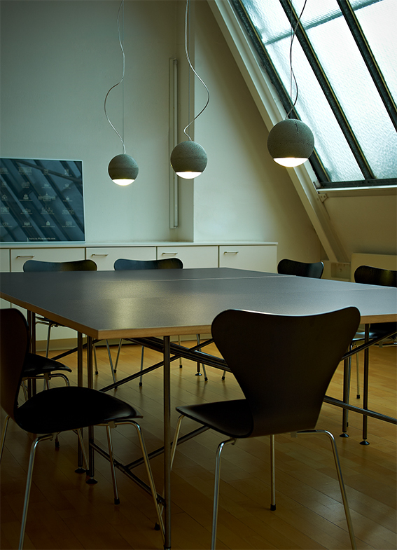 Trabant Serie von Tecnolunen Pendelleuchte, Entwurf nach Joachim Manz