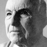 Wolfgang von Wersin war ein deutscher Maler, Ausstellungs- und Produktdesigner. Zusammen mit Hans Harald Rath war von Wersin für Lobmeyr tätig und entwarf fabelhafte Services aus Glas.  Wolfgang v. Wersin