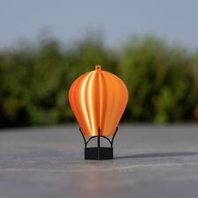 LED Heißluftballon mit schwarzem Korb