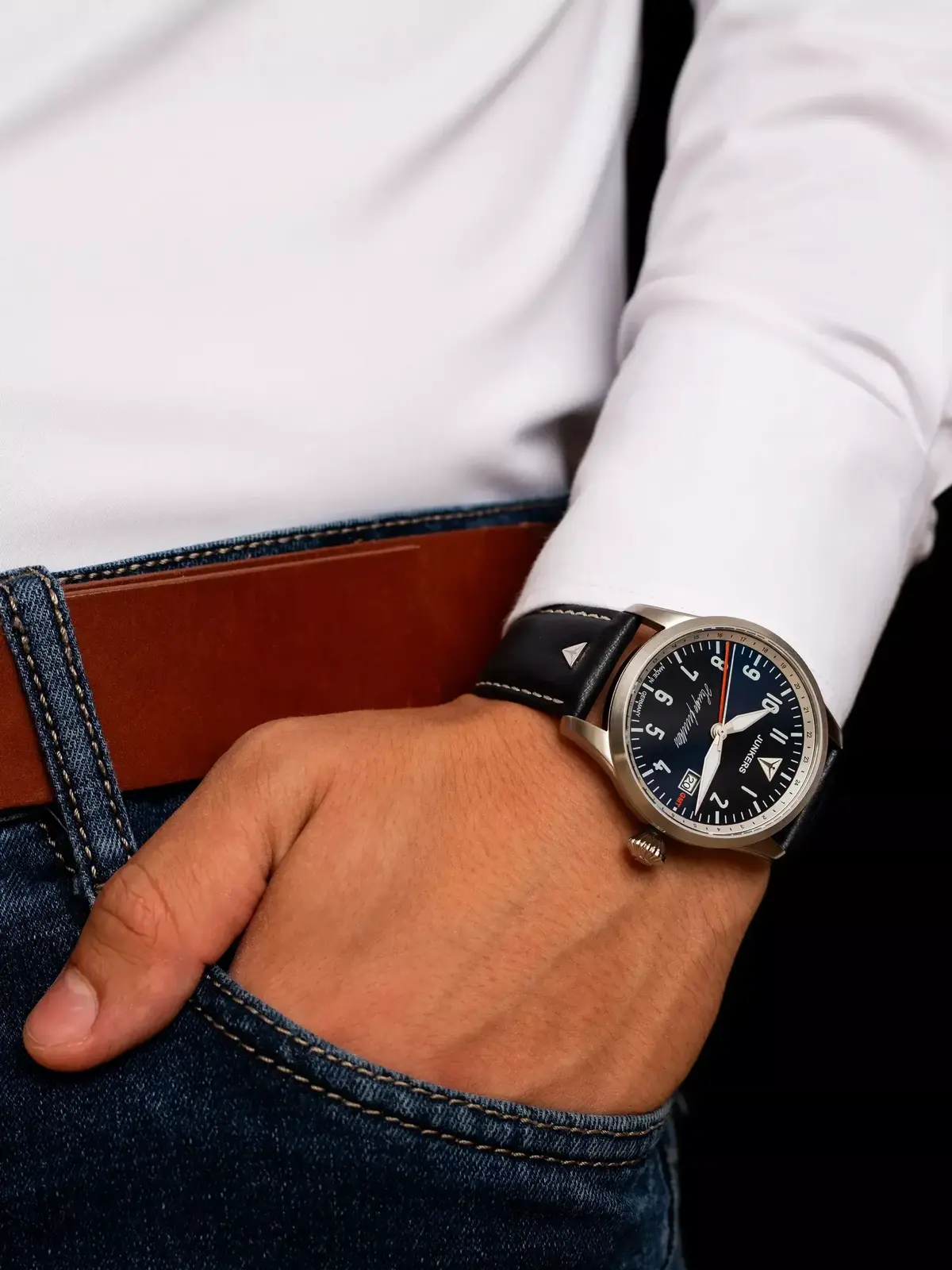 Hugo Junkers GMT Fliegeruhr GMT Automatik Farbe Blau 42mm verschraubte Krone