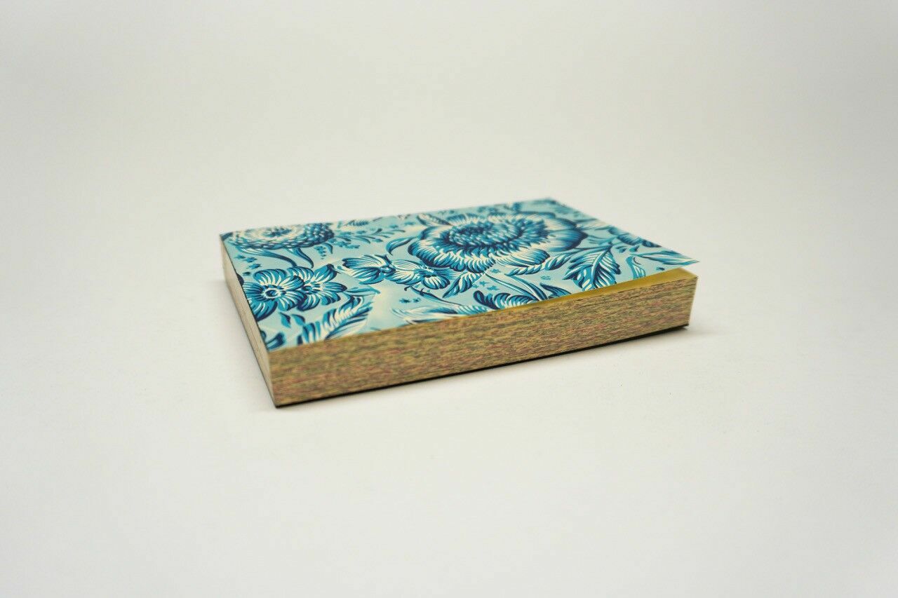 Notizblock mit 100 verschiedenen Carta Varese Papieren