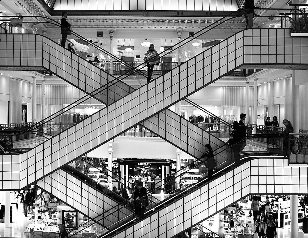 Nun ist die Keramik von Hedwig Bollhagen auch in Le Bon Marché in Paris zu finden.