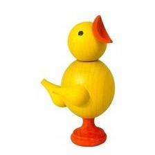 Das nach erzgebirgischer Tradition handgefertigte und -bemalte Küken erfreut Jung und Alt in der Osterzeit. Das süße Tschilpen des Kükens klingt fast schon echt! Zwitscherküken