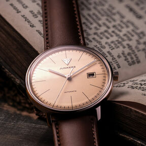 Junkers BAUHAUS Automatik Armbanduhr Beige / Kalbsleder